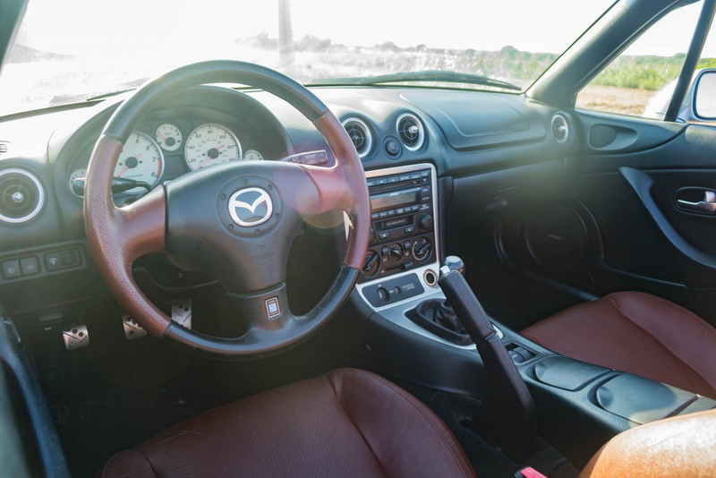 Illustration for article titled Review: 2002 Mazda Miata Special Edition